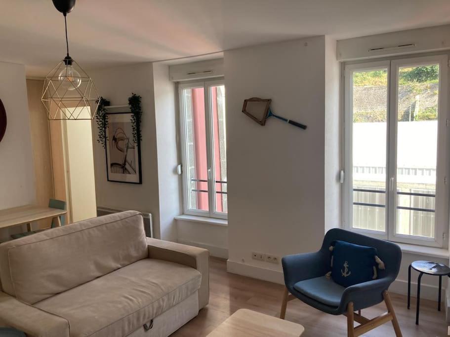 Appartement 1 Chambre Proximite Port De Commerce Et Gare Sncf Brest Luaran gambar